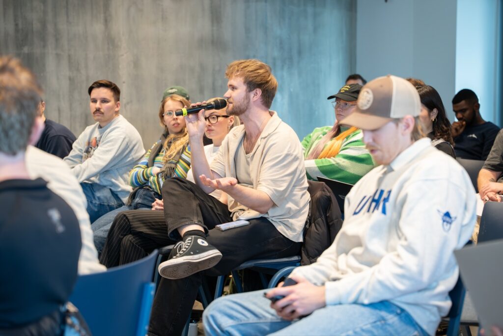 Instagram post from createme.uia. This post is in position 2.