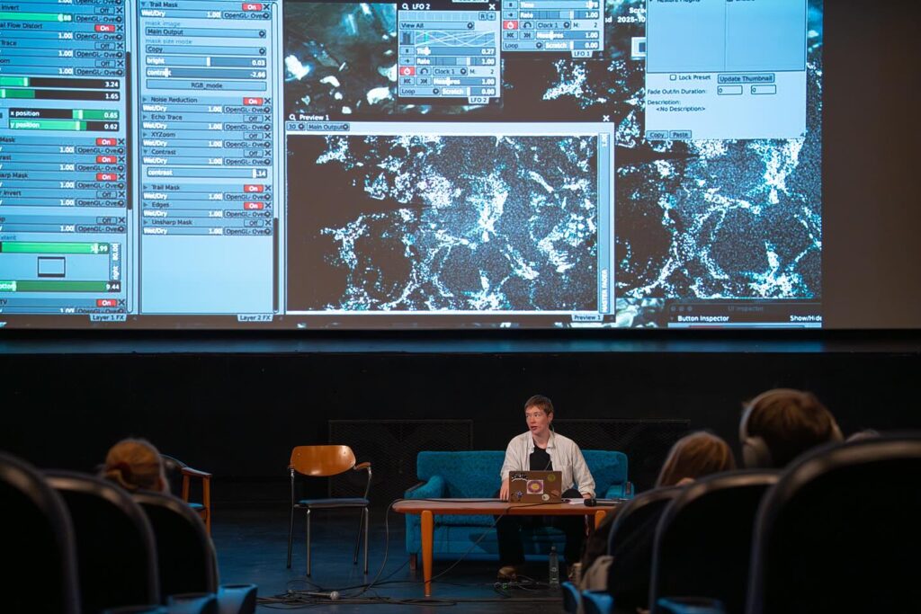 Instagram post from createme.uia. This post is in position 3.